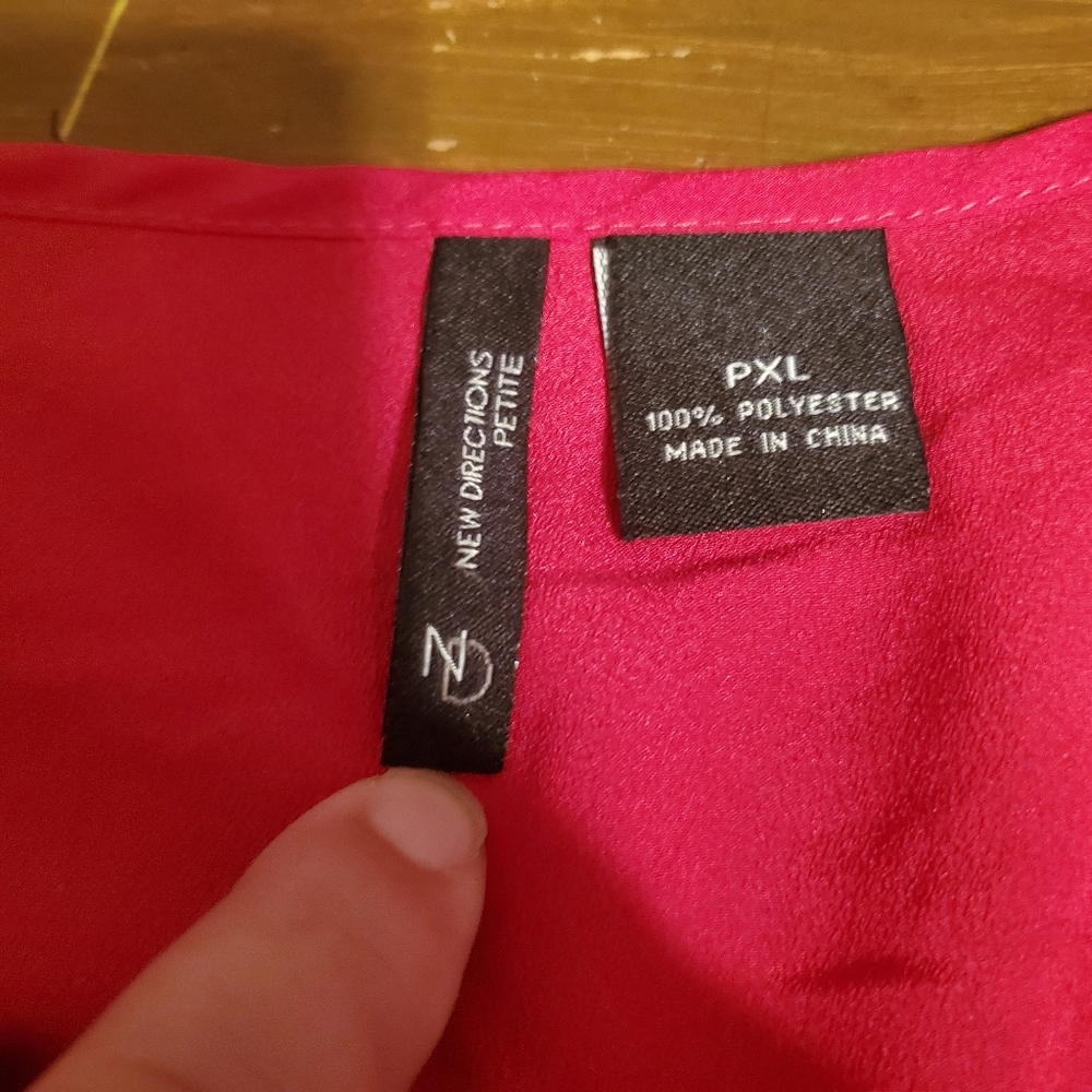 New Directions Red XL Ruffle Top - Picture 3 of 3